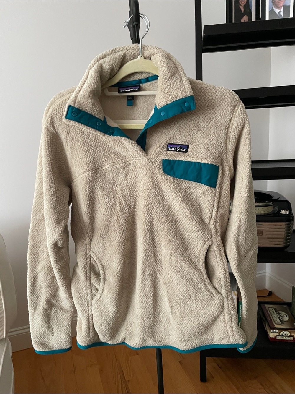 Patagonia Cream Fleece Pullover with Teal Trim